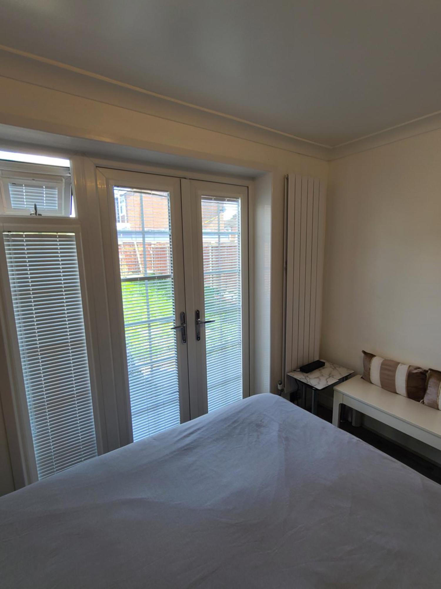 Gatwick Rooms-Travel Service-Airport Parking Ifield Ngoại thất bức ảnh