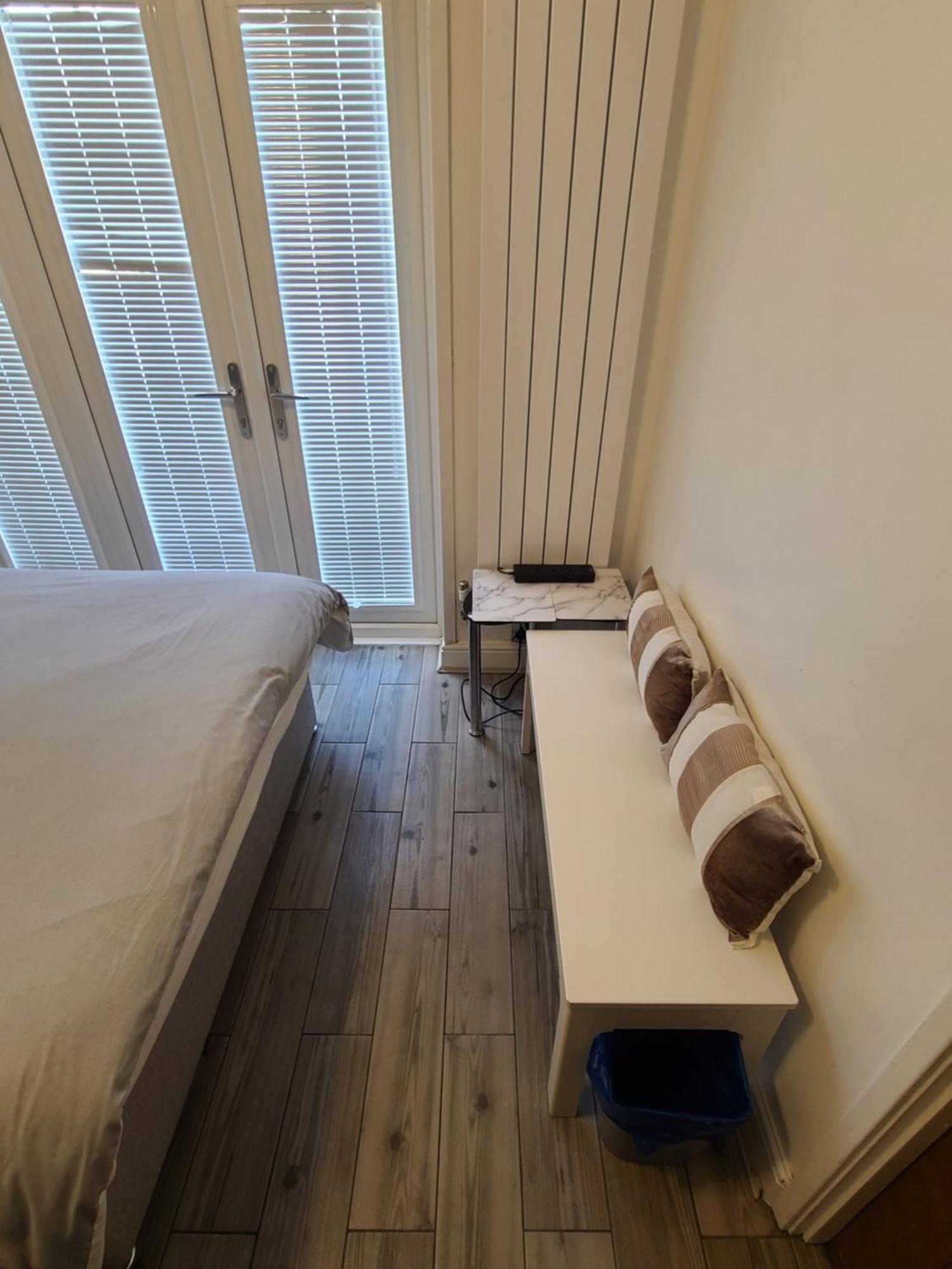 Gatwick Rooms-Travel Service-Airport Parking Ifield Ngoại thất bức ảnh