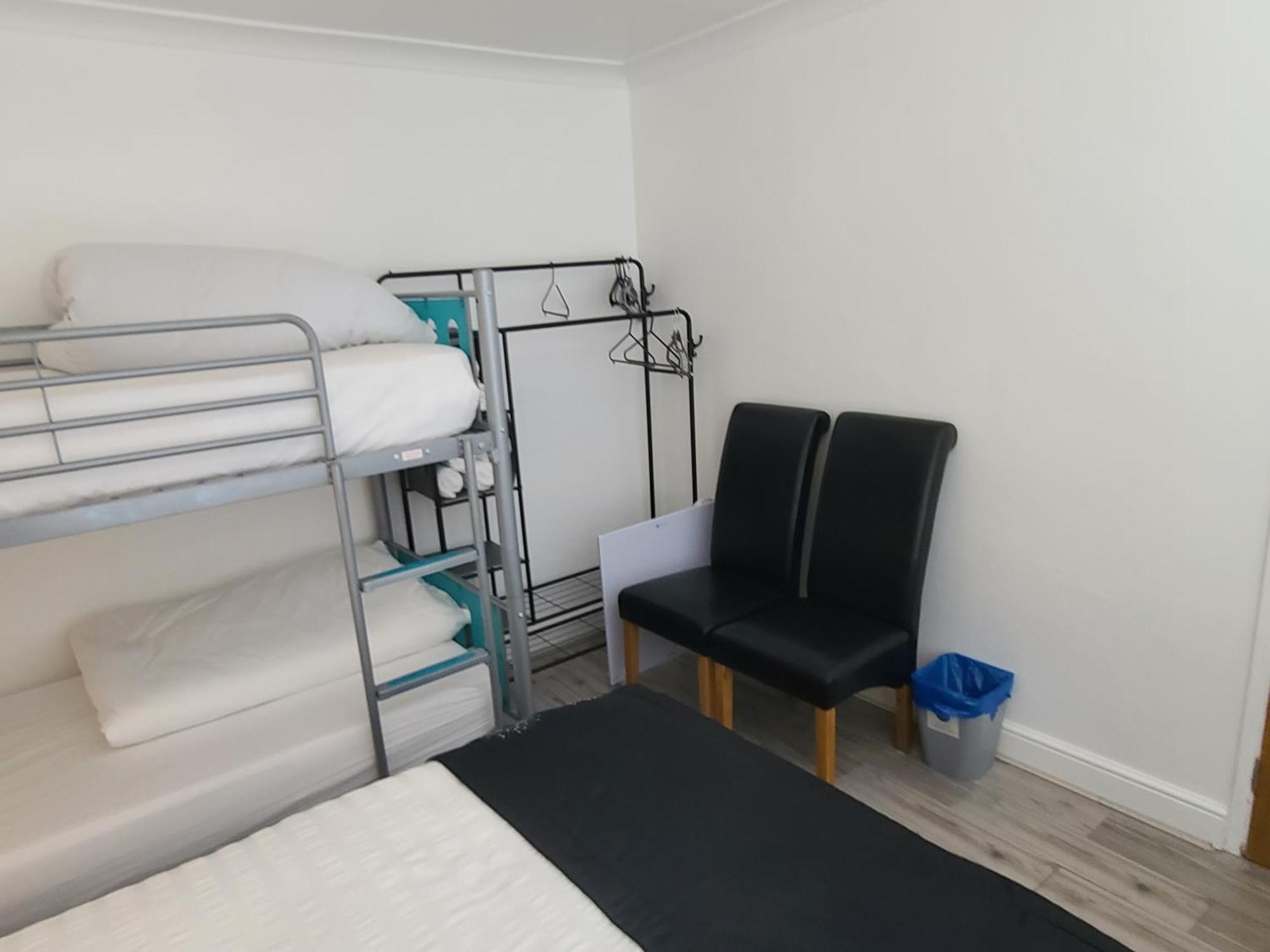 Gatwick Rooms-Travel Service-Airport Parking Ifield Ngoại thất bức ảnh